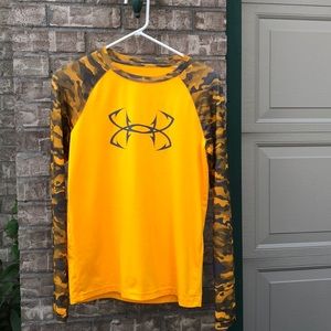 Under armour light weight long sleeve